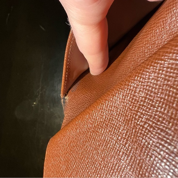 Vintage LV Walllet - Picture 12 of 12